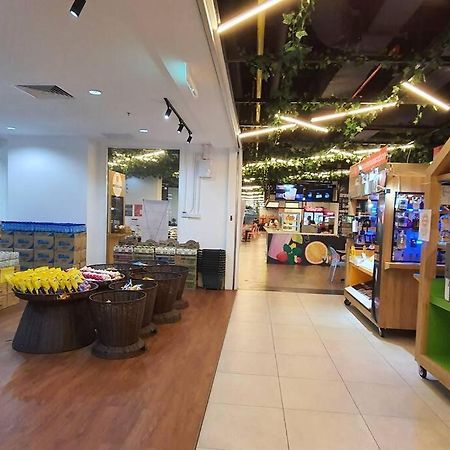 Kozi Square New Sgh Cozy Home 7A Кучинг Екстериор снимка