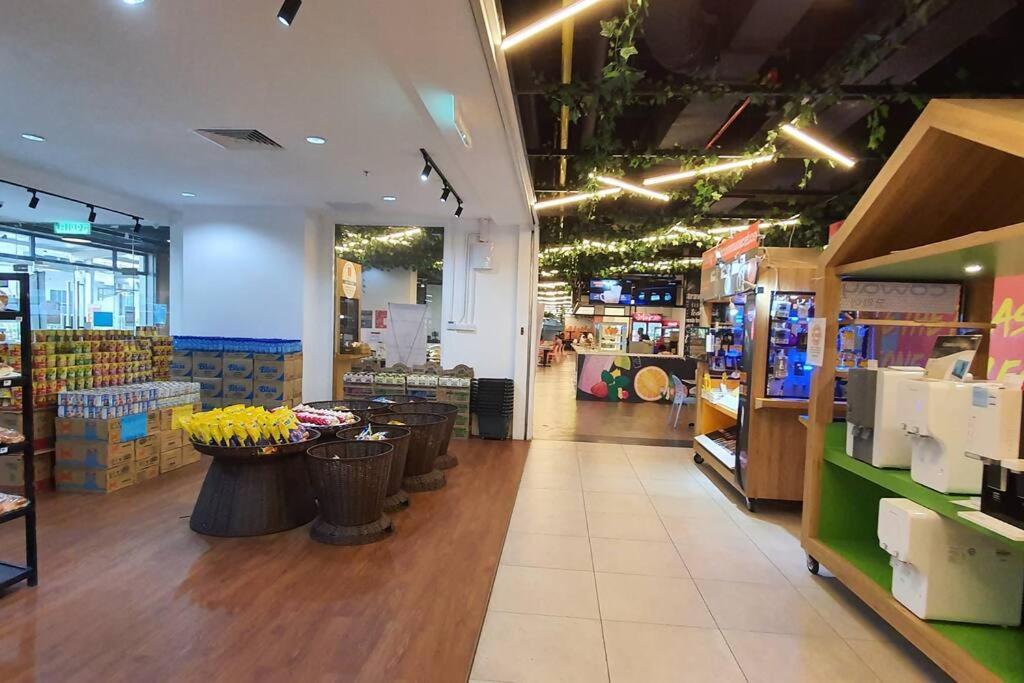 Kozi Square New Sgh Cozy Home 7A Кучинг Екстериор снимка