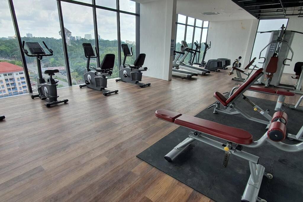 Kozi Square New Sgh Cozy Home 7A Кучинг Екстериор снимка